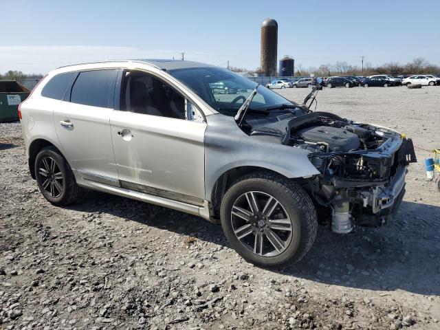 YV440MDR7H2075437 - 2017 VOLVO XC60 T5 DYNAMIC კრემისფერი ფოტო 4