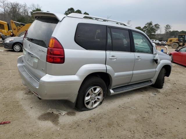 JTJBT20X360112144 - 2006 LEXUS GX 470 SILVER photo 3