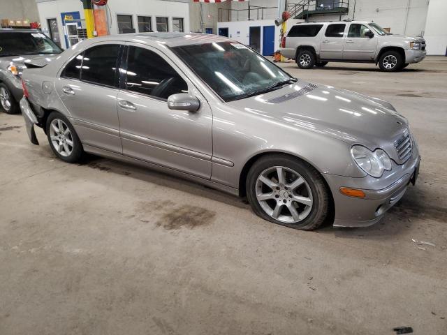 WDBRF92H67F921853 - 2007 MERCEDES-BENZ C 280 4MATIC GRAY photo 4