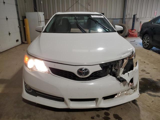 4T1BK1FK1CU015469 - 2012 TOYOTA CAMRY SE WHITE photo 5