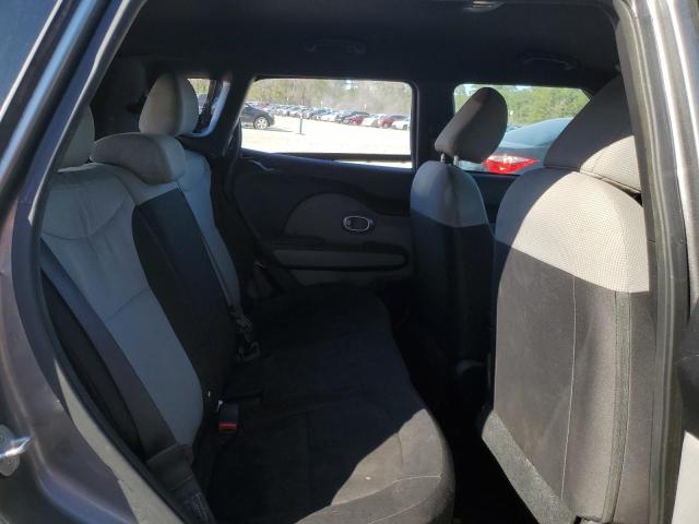 KNDJN2A22F7219141 - 2015 KIA SOUL GRAY photo 10