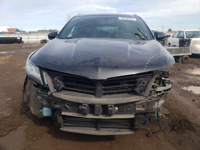 5LMCJ3D99HUL03165 - 2017 LINCOLN MKC RESERVE BLACK photo 5