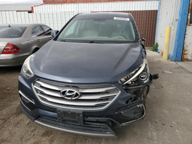 5XYZTDLB4HG444281 - 2017 HYUNDAI SANTA FE S BLUE photo 5