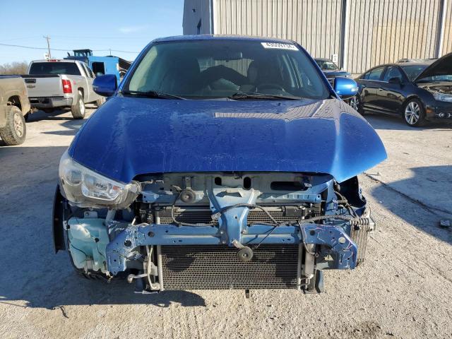 JA4AP3AU7HZ046753 - 2017 MITSUBISHI OUTLANDER ES BLUE photo 5