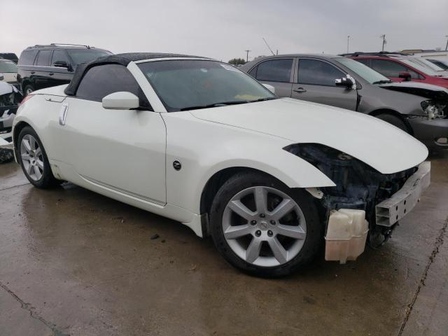 JN1AZ36A65M753692 - 2005 NISSAN 350Z ROADSTER WHITE photo 4