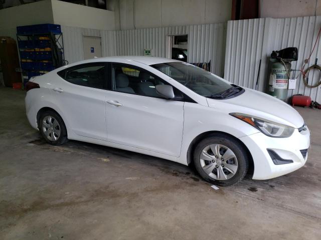 5NPDH4AE5GH730124 - 2016 HYUNDAI ELANTRA SE WHITE photo 4