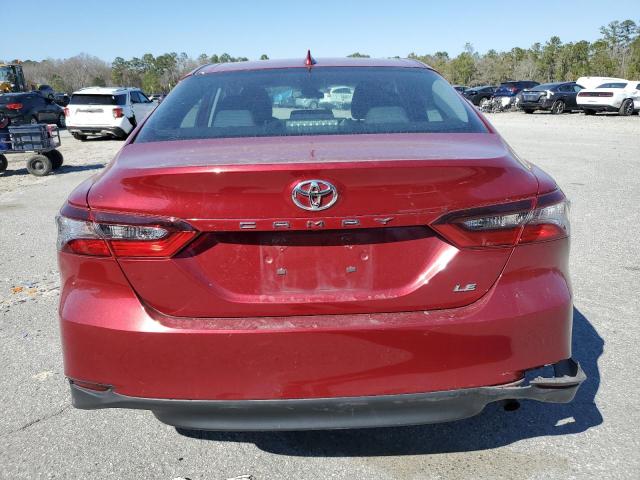 4T1C11AKXMU464777 - 2021 TOYOTA CAMRY LE RED photo 6