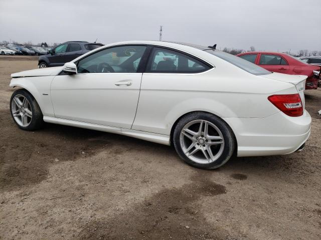 WDDGJ5HB5CF816899 - 2012 MERCEDES-BENZ C 350 WHITE photo 2