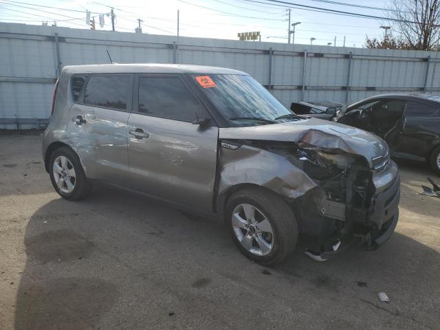 KNDJN2A2XH7459816 - 2017 KIA SOUL GRAY photo 4