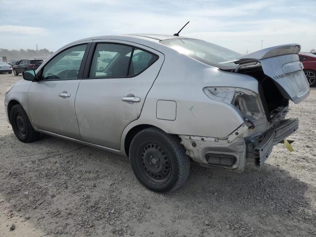 3N1CN7AP8HL850995 - 2017 NISSAN VERSA S SILVER photo 2