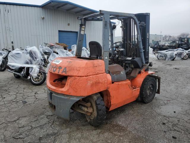 71017 - 2011 TOYOTA FORKLIFT ORANGE photo 4