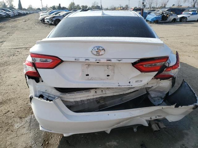 4T1G11AK9LU505111 - 2020 TOYOTA CAMRY SE WHITE photo 6