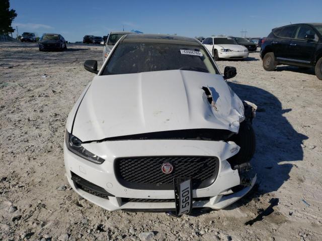 SAJAJ4BV5HA972413 - 2017 JAGUAR XE PREMIUM WHITE photo 5