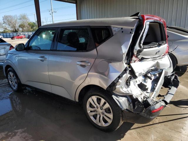 KNDJ23AU8L7716769 - 2020 KIA SOUL LX SILVER photo 2