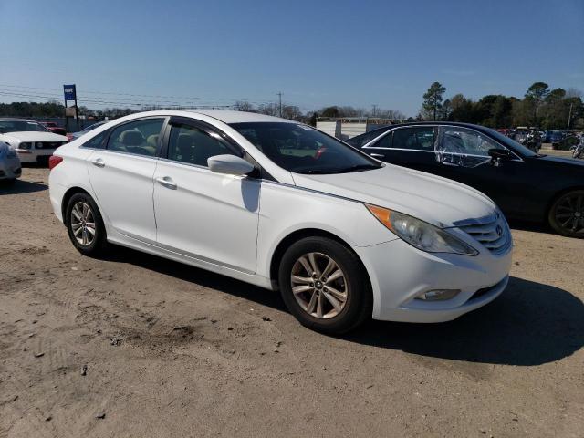 5NPEB4ACXDH582729 - 2013 HYUNDAI SONATA GLS WHITE photo 4