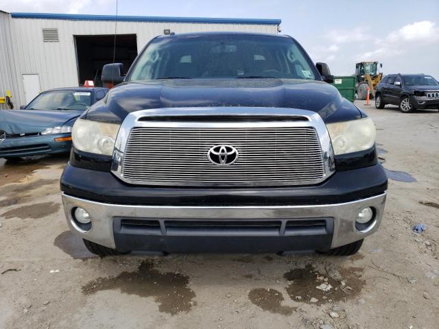 5TFEY5F1XDX140355 - 2013 TOYOTA TUNDRA CREWMAX SR5 BLACK photo 5