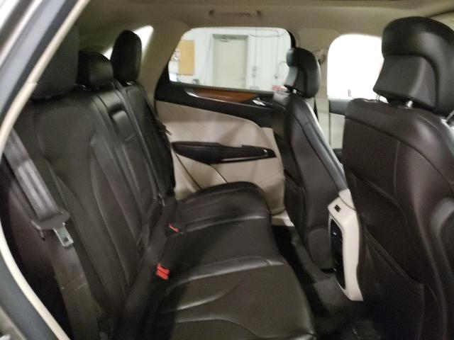 5LMTJ3DH1GUJ19215 - 2016 LINCOLN MKC RESERVE GOLD photo 10