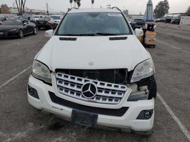 4JGBB8GB2BA627073 - 2011 MERCEDES-BENZ ML 350 4MATIC WHITE photo 5