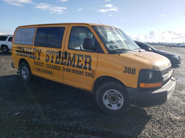 1GCGG25C681178588 - 2008 CHEVROLET EXPRESS G2 YELLOW photo 4