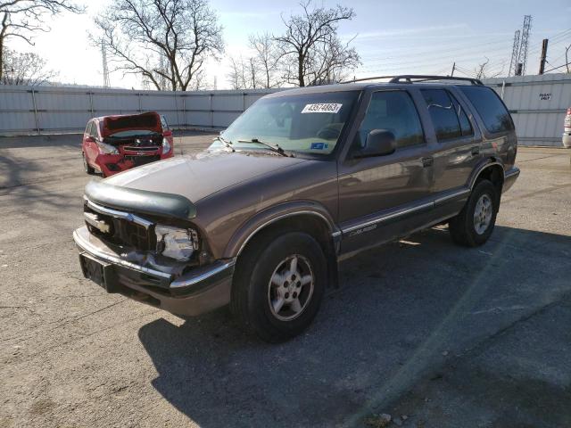 1GNDT13W0V2146156 - 1997 CHEVROLET BLAZER BROWN photo 1