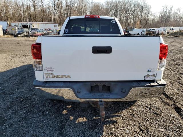 5TFUM5F18DX046255 - 2013 TOYOTA TUNDRA DOUBLE CAB SR5 WHITE photo 6