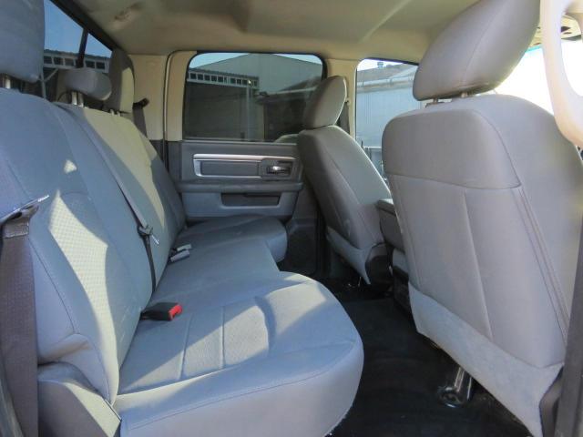 3C6UR5DL9GG161985 - 2016 RAM 2500 SLT 白色 照片 6