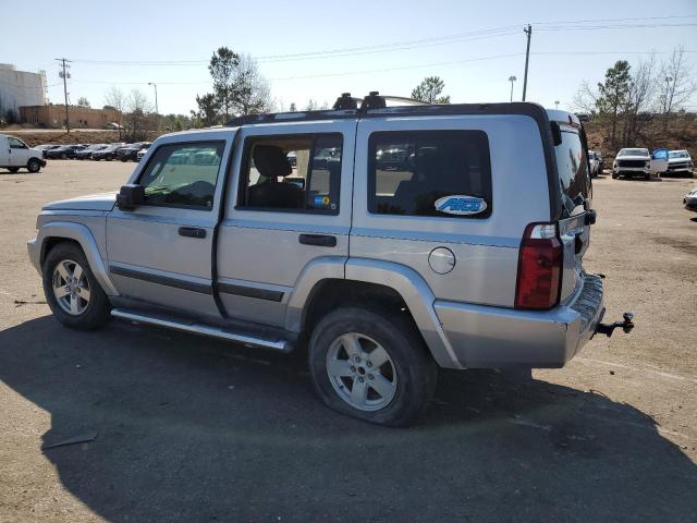 1J8HH48N56C352817 - 2006 JEEP COMMANDER SILVER photo 2