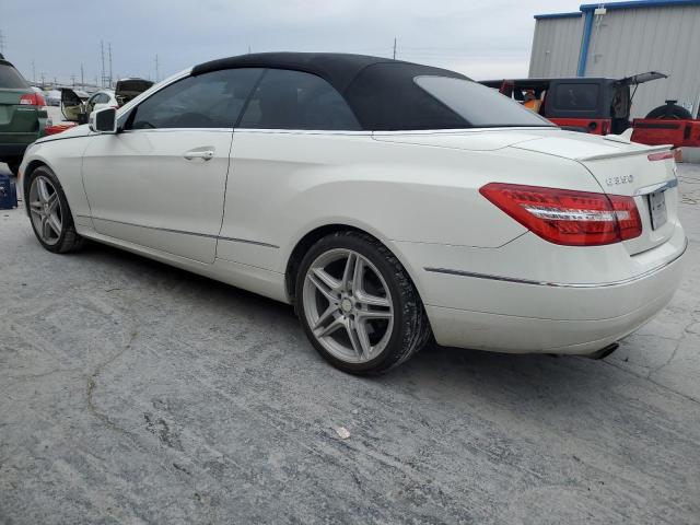 WDDKK5GF4BF036970 - 2011 MERCEDES-BENZ E 350 WHITE photo 2