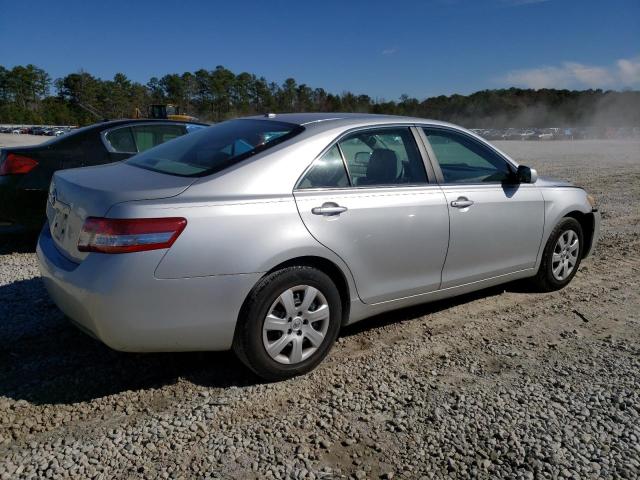 4T1BF3EK8AU029528 - 2010 TOYOTA CAMRY BASE SILVER photo 3