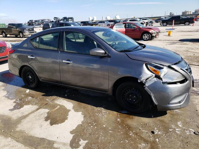 3N1CN7AP1GL849704 - 2016 NISSAN VERSA S GRAY photo 4