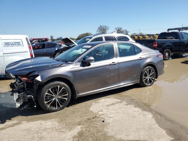 4T1B11HK4JU670240 - 2018 TOYOTA CAMRY L GRAY photo 1