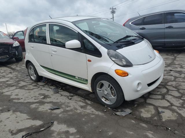 JA3215H16CU019454 - 2012 MITSUBISHI I MIEV ES WHITE photo 4