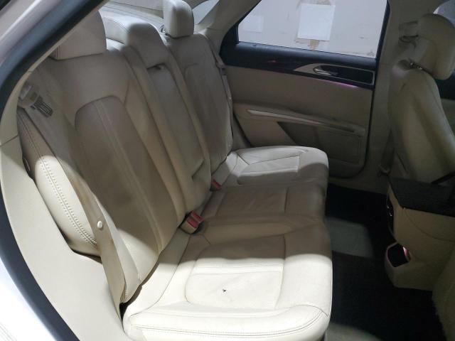 3LN6L2J9XDR809243 - 2013 LINCOLN MKZ WHITE photo 10