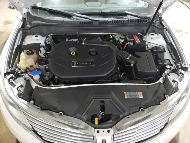 3LN6L2J9XDR809243 - 2013 LINCOLN MKZ WHITE photo 11