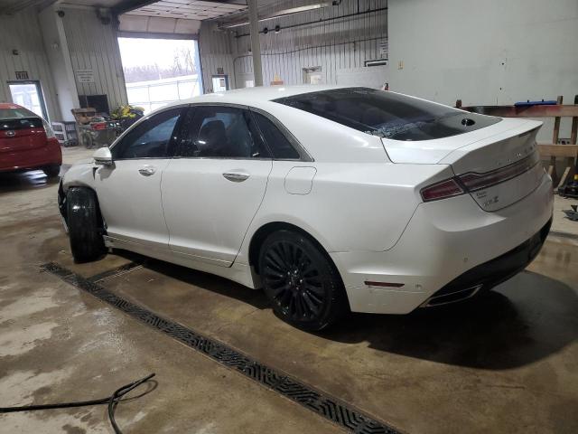 3LN6L2J9XDR809243 - 2013 LINCOLN MKZ WHITE photo 2