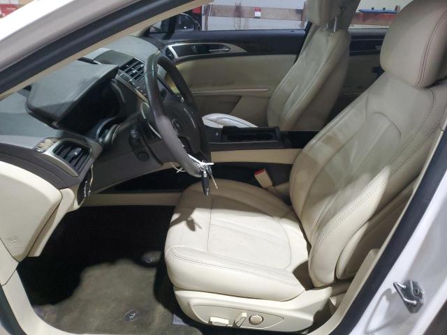 3LN6L2J9XDR809243 - 2013 LINCOLN MKZ WHITE photo 7