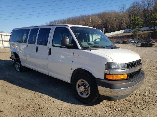 1GAZGPFF6H1168439 - 2017 CHEVROLET EXPRESS G3 LT WHITE photo 4