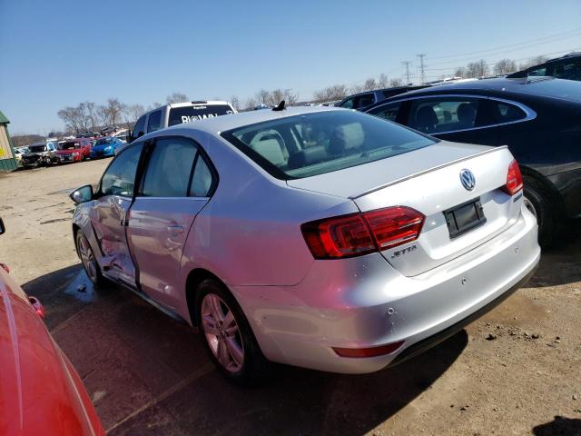 3VW637AJ1DM252535 - 2013 VOLKSWAGEN JETTA HYBRID SILVER photo 2