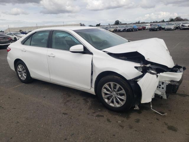 4T4BF1FK9FR452912 - 2015 TOYOTA CAMRY LE WHITE photo 4
