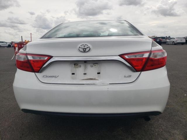 4T4BF1FK9FR452912 - 2015 TOYOTA CAMRY LE WHITE photo 6