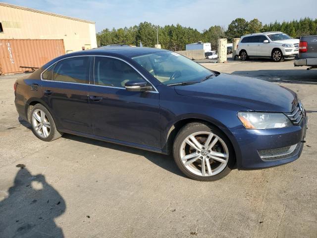 1VWBS7A35EC090026 - 2014 VOLKSWAGEN PASSAT SE BLUE photo 4