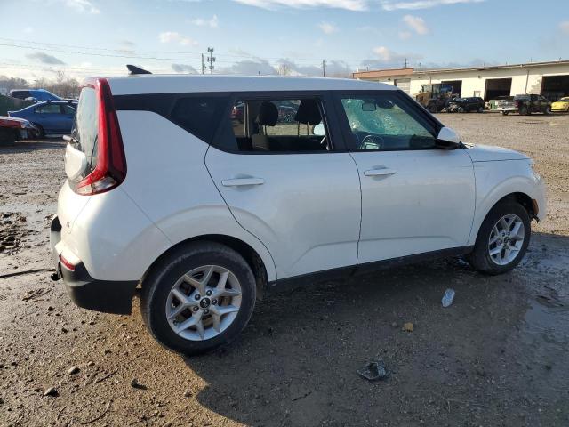 KNDJ23AU6L7074844 - 2020 KIA SOUL LX WHITE photo 3