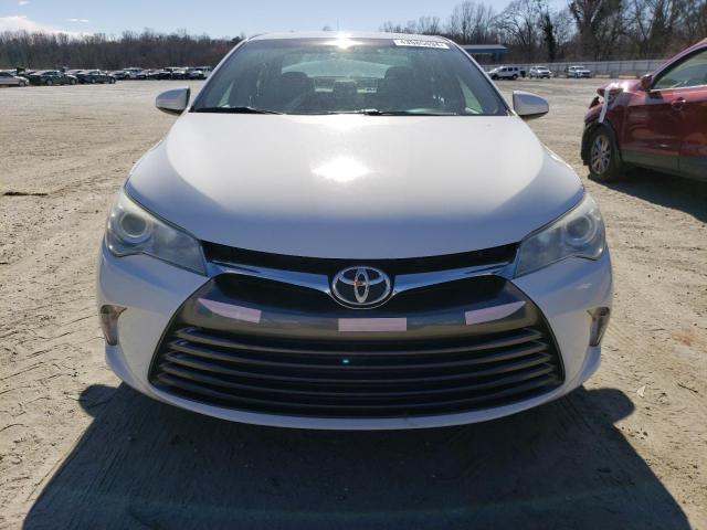 4T4BF1FKXGR552020 - 2016 TOYOTA CAMRY LE WHITE photo 5