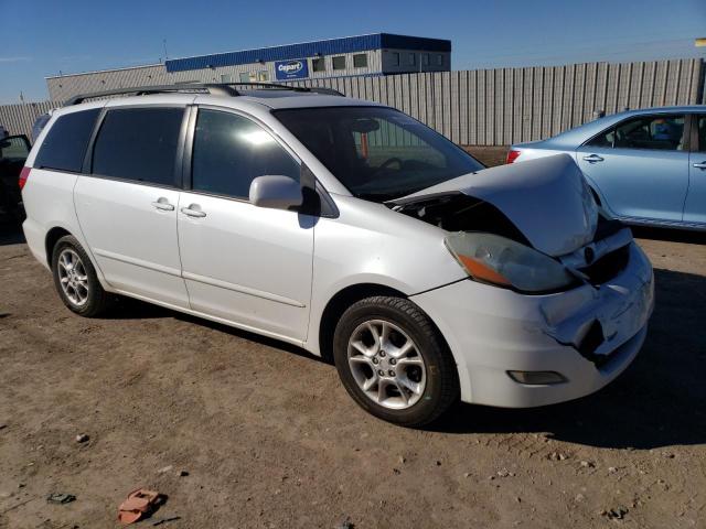 5TDZA22C46S424746 - 2006 TOYOTA SIENNA XLE WHITE photo 4