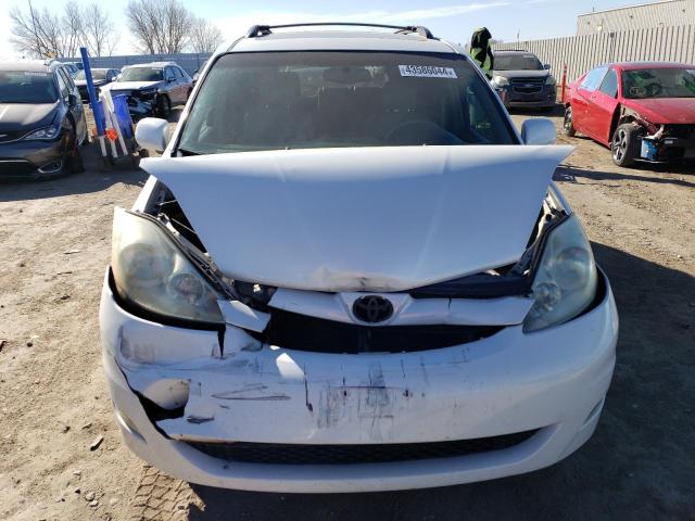 5TDZA22C46S424746 - 2006 TOYOTA SIENNA XLE WHITE photo 5