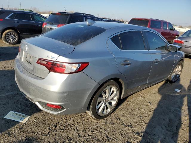 19UDE2F33JA004363 - 2018 ACURA ILX BASE WATCH PLUS SILVER photo 3