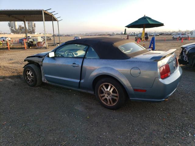 1ZVHT85H555178940 - 2005 FORD MUSTANG GT BLUE photo 2