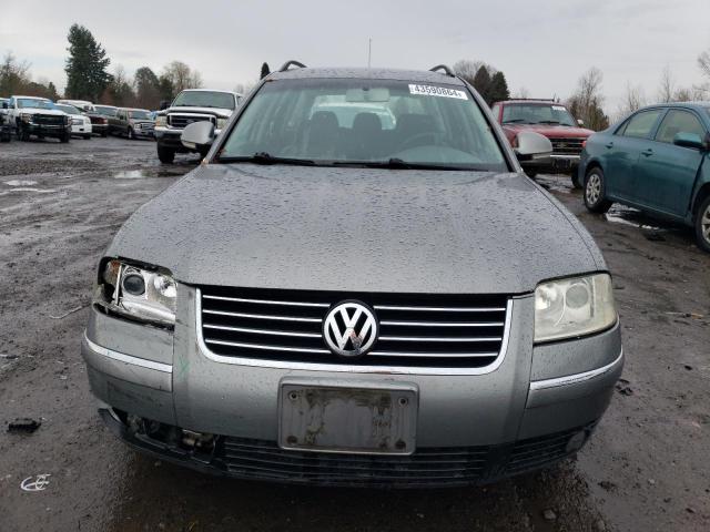 WVWCE63B75E015930 - 2005 VOLKSWAGEN PASSAT GLS TDI GRAY photo 5