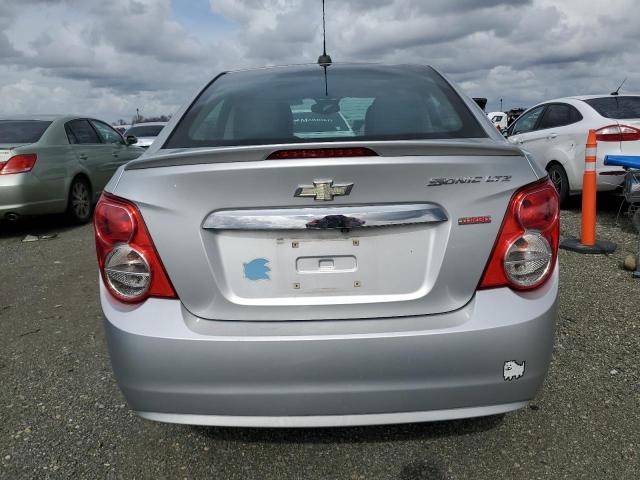 1G1JE5SB8G4146241 - 2016 CHEVROLET SONIC LTZ SILVER photo 6