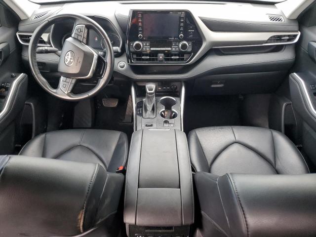 5TDGZRAH6LS030621 - 2020 TOYOTA HIGHLANDER XLE 银色 照片 8